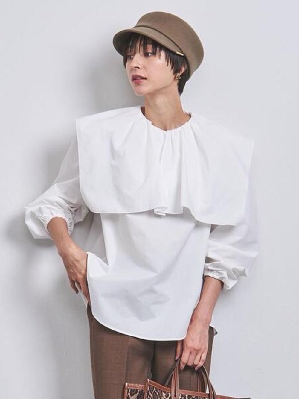 United Arrows Tokyo Women’s White Ruffle-Yoke Blouse Size M